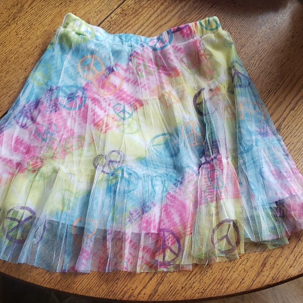 Xhilaration‎ Youth Girls Tie-Dye Mini Skirt Peace Graphic – Size M Casual Y2K